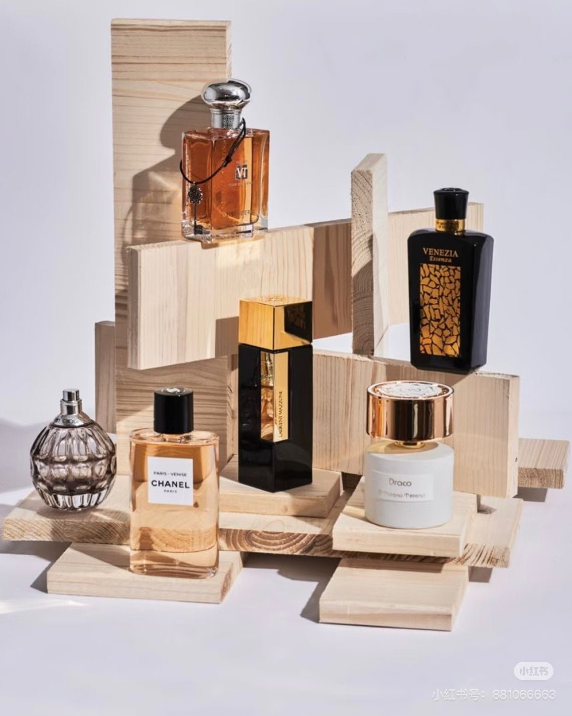 Custom glass reed diffuser bottle with narrow neck -- aroma diffuser vessel manufacturer Jingteglass China